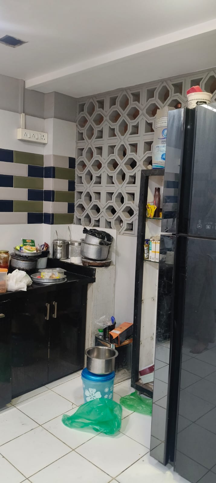 modular-kitchen-penthouse-mirzapur-1